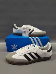Adidas Samba en uso