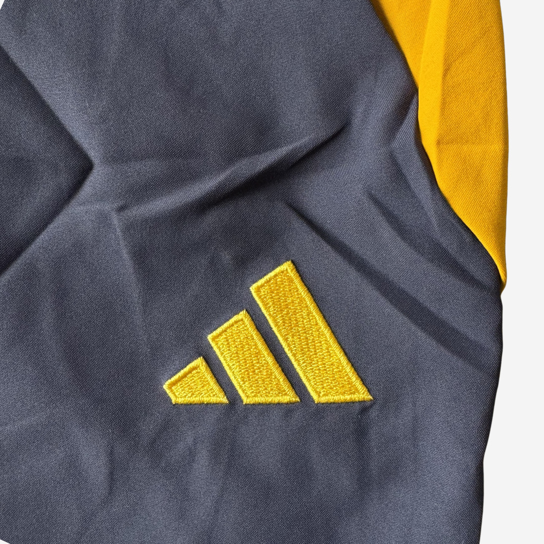 Logo Adidas Bordado