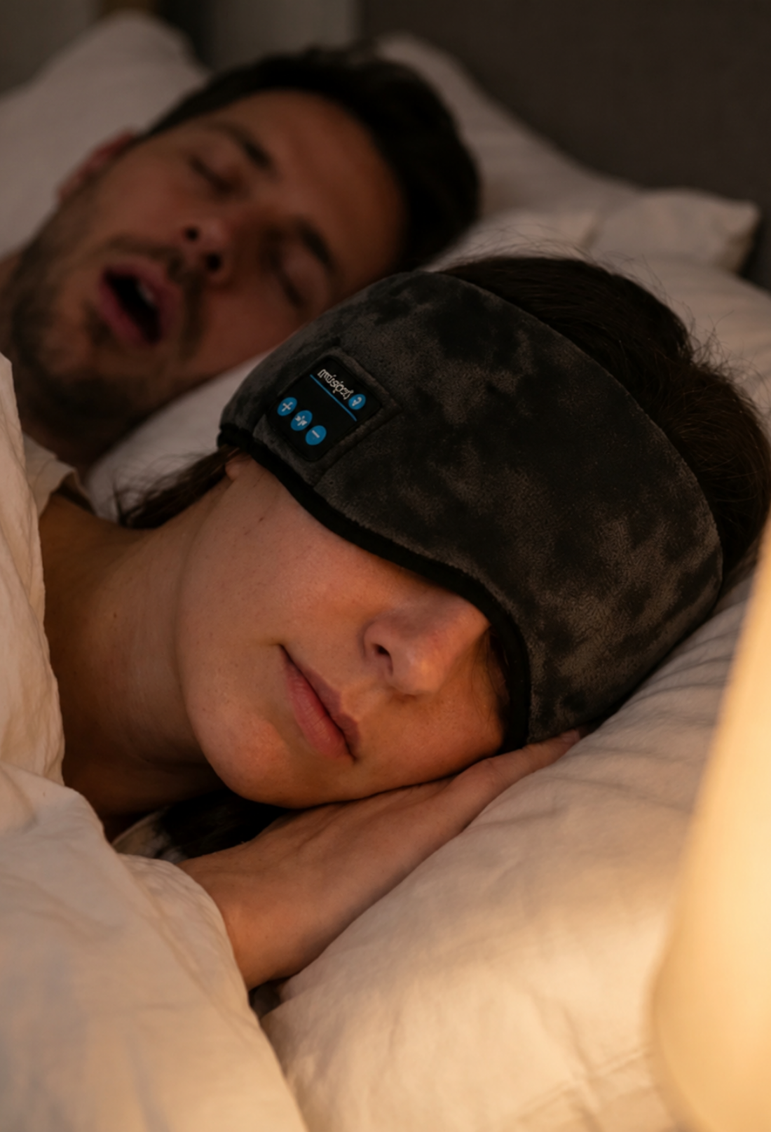 Pareja durmiendo &mdash; ronquidos bloqueados con Desluz