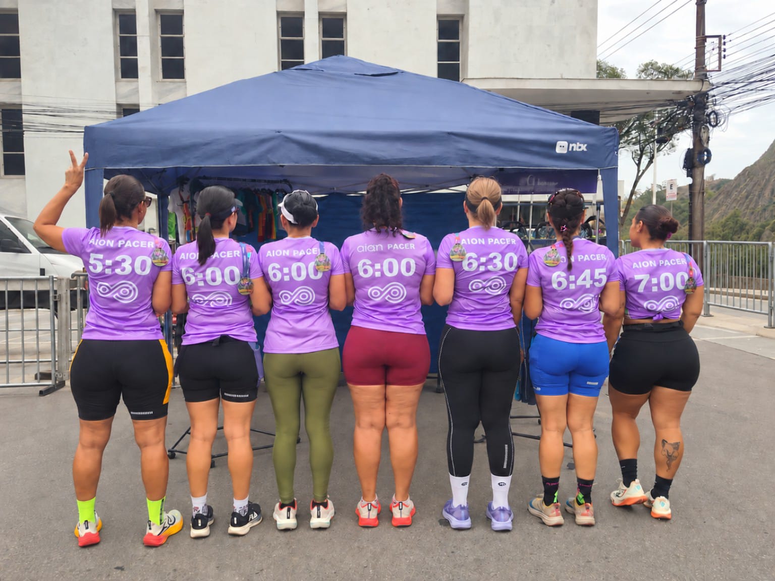 Equipe Projeto Aion Pacer de costas