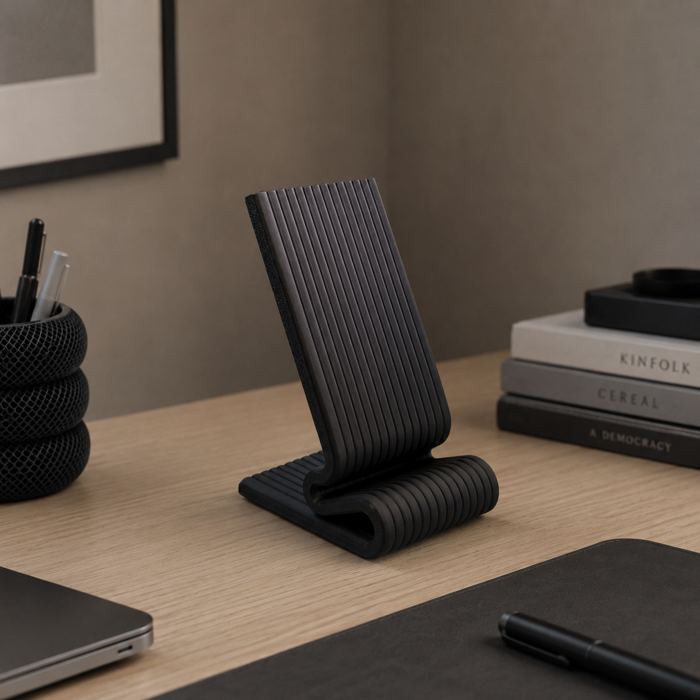 Rib Stand en un escritorio de home office