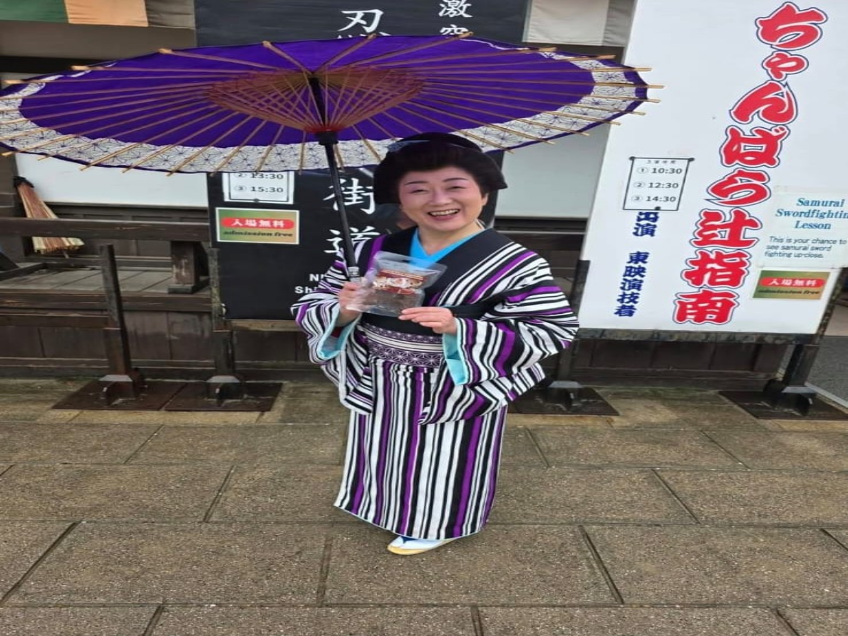 Yo Kavernikolo 2025 - Japón kimono