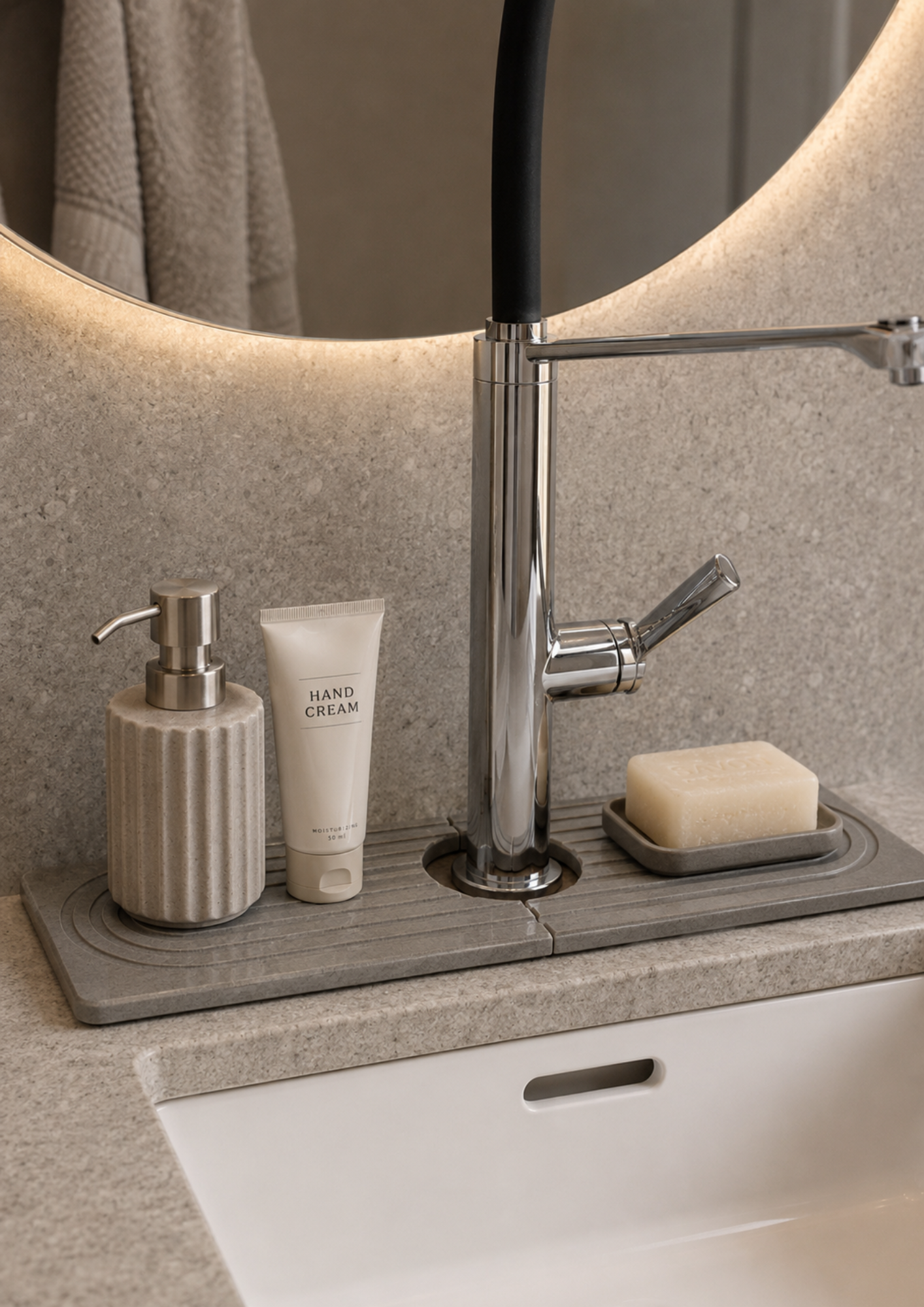 Tapete de Pia Drystone Wabi Living no banheiro
