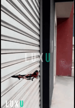 Avi&oacute;n Drone LUX-V5 resistiendo un peque&ntilde;o impacto
