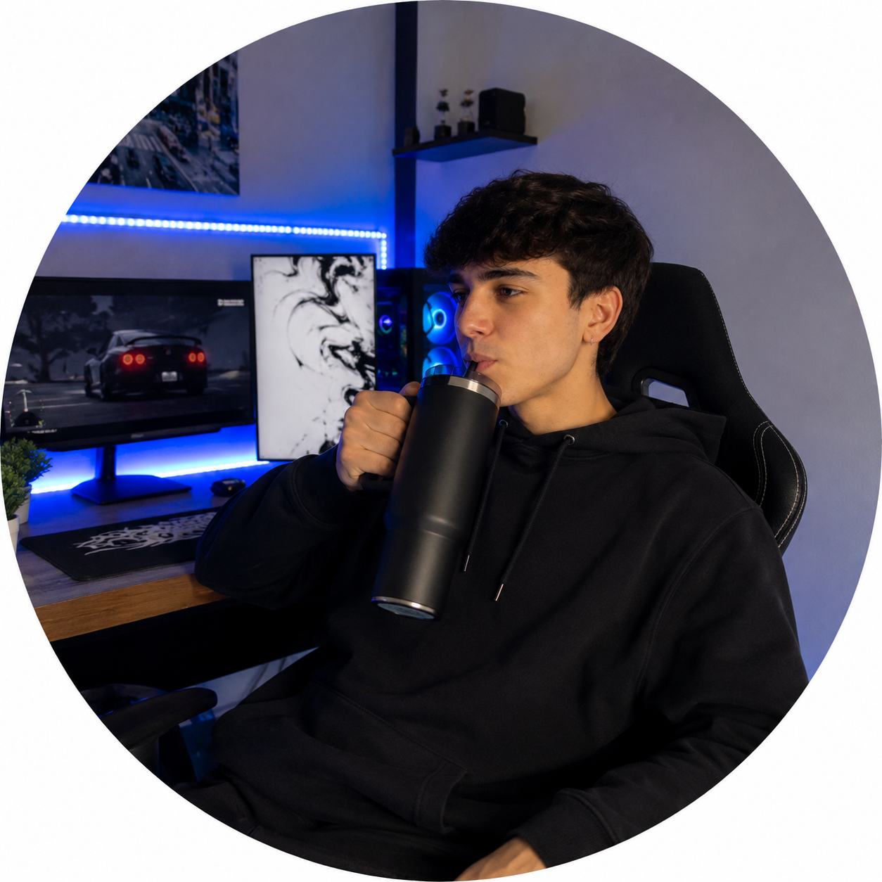 Nicol&aacute;s F.
