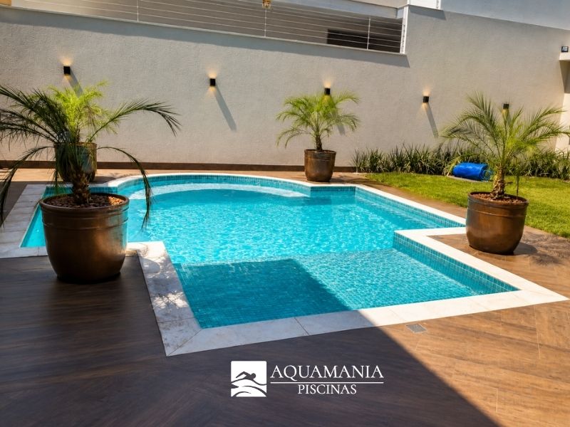 piscina-com-design-moderno-em-sao-luis-dos-montes-belos