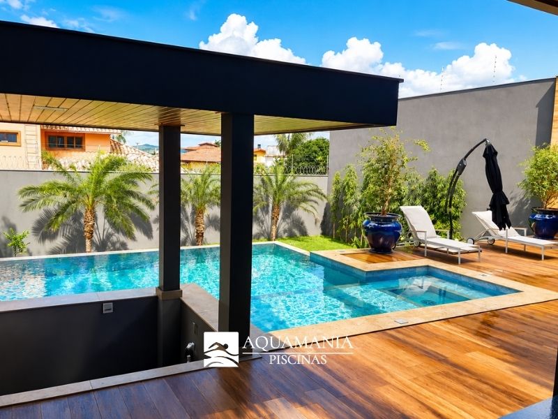 piscina-com-hidromassagem-e-bar-molhado-em-ceres
