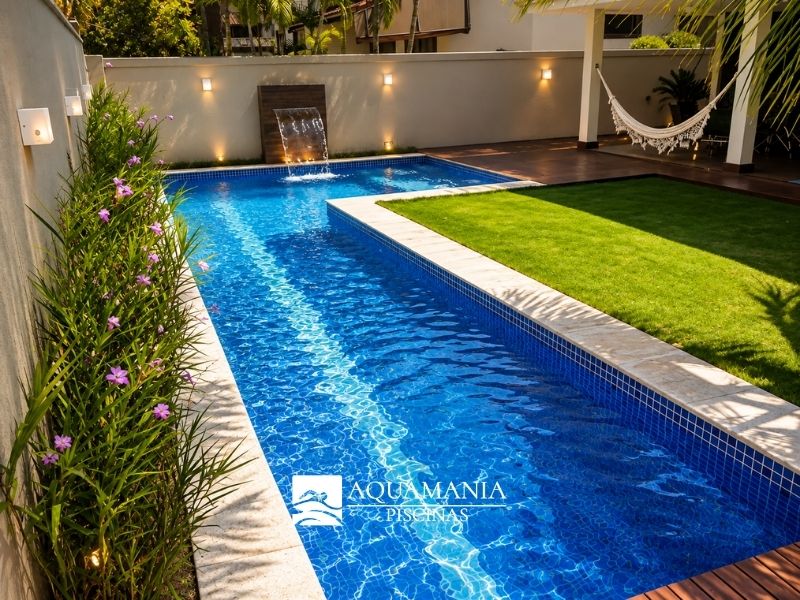 piscina-com-raia-revestida-com-pastilha-em-goiania