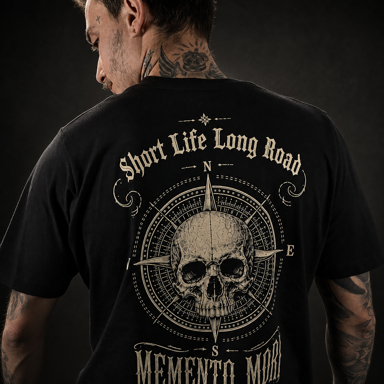 Camiseta First Twelve da Skull Never Dies vista pelas costas