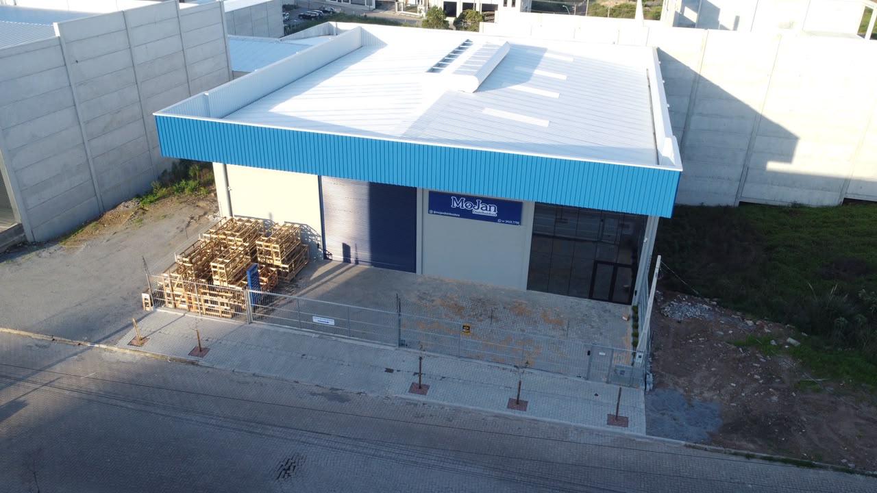 Fachada da sede da Mojan Distribuidora em Caxias do Sul, RS