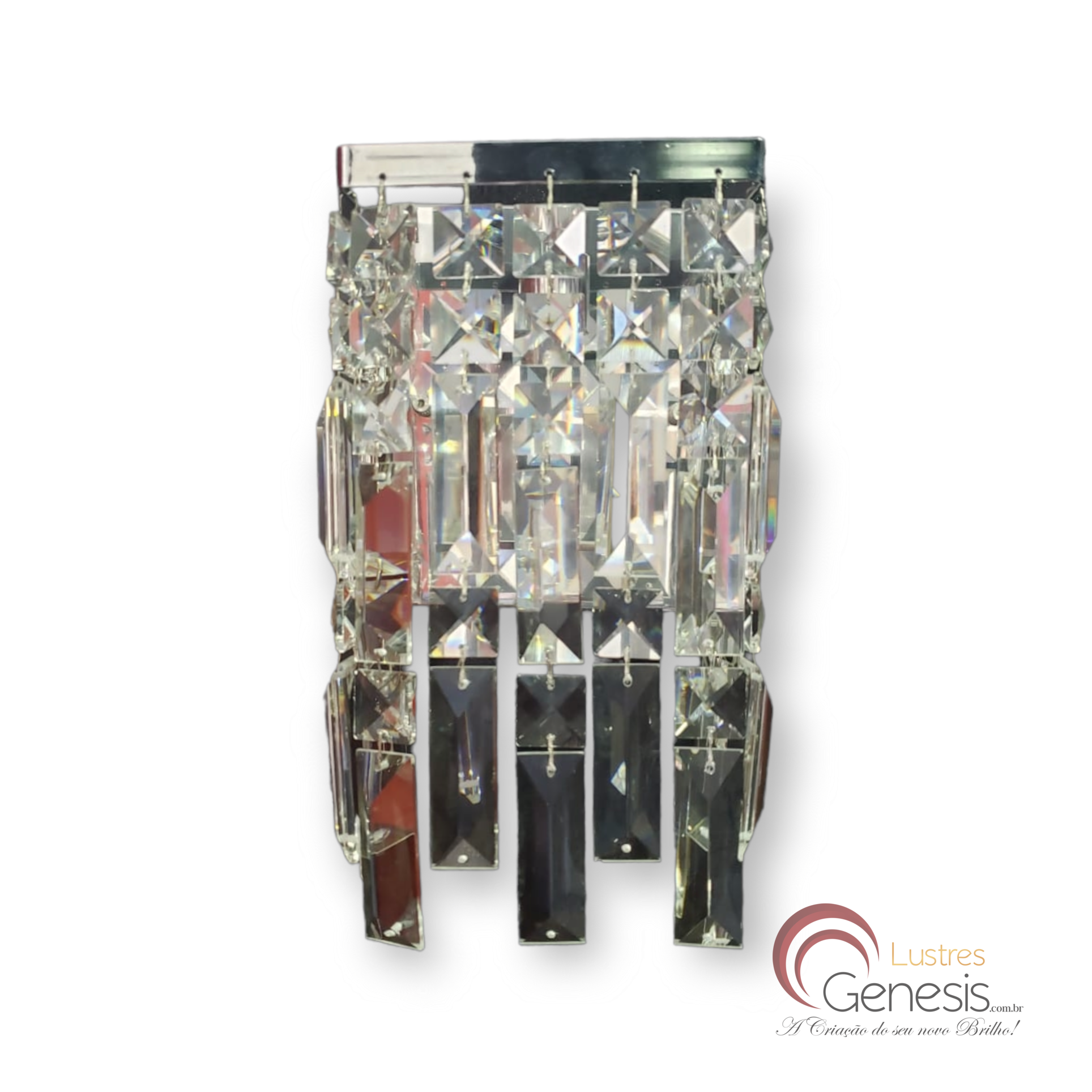 Arandela de cristal quadrada para parede interna, ideal para sala de estar, hall de entrada e sala de jantar. Lustres Gênesis loja online de Lustres e Iluminação Decorativa. 