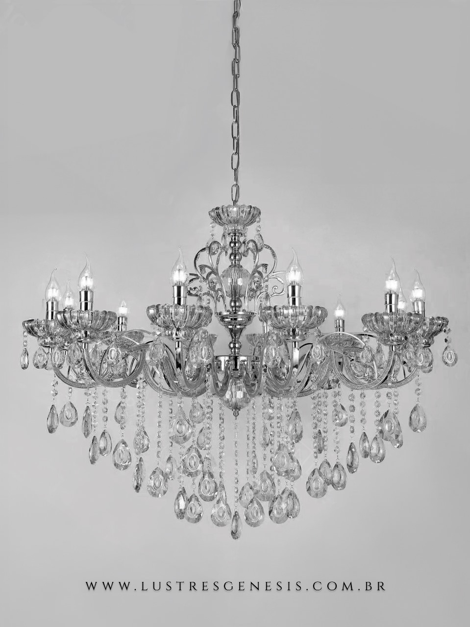 Lustre de Cristal Geórgia Clássico Dourado com Cristal Âmbar e 12 Braços. Lustres Gênesis loja online de Lustres e Iluminação Decorativa