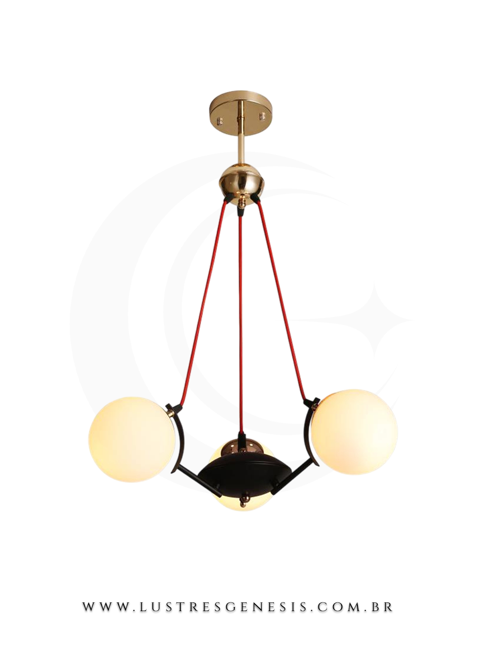 Lustre moderno com três globos leitosos e acabamento dourado, modelo Sindora, ideal para sala de jantar ou estar.