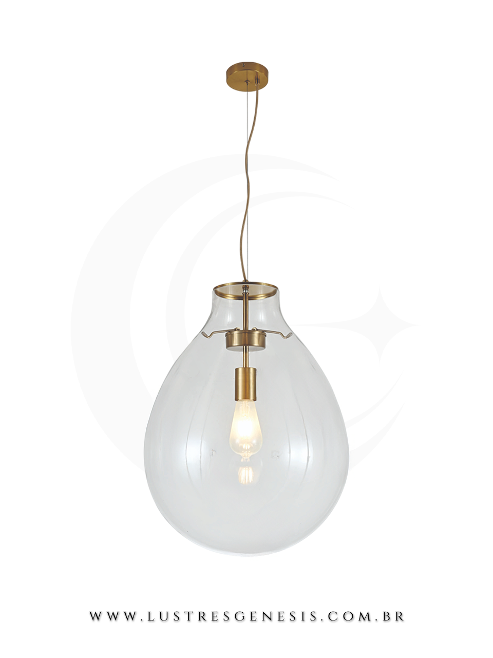 Lumin&aacute;ria de teto pendente moderno Caju/Amora em vidro transparente com acabamento dourado, ideal para sala de jantar ou ambientes com p&eacute; direito duplo.