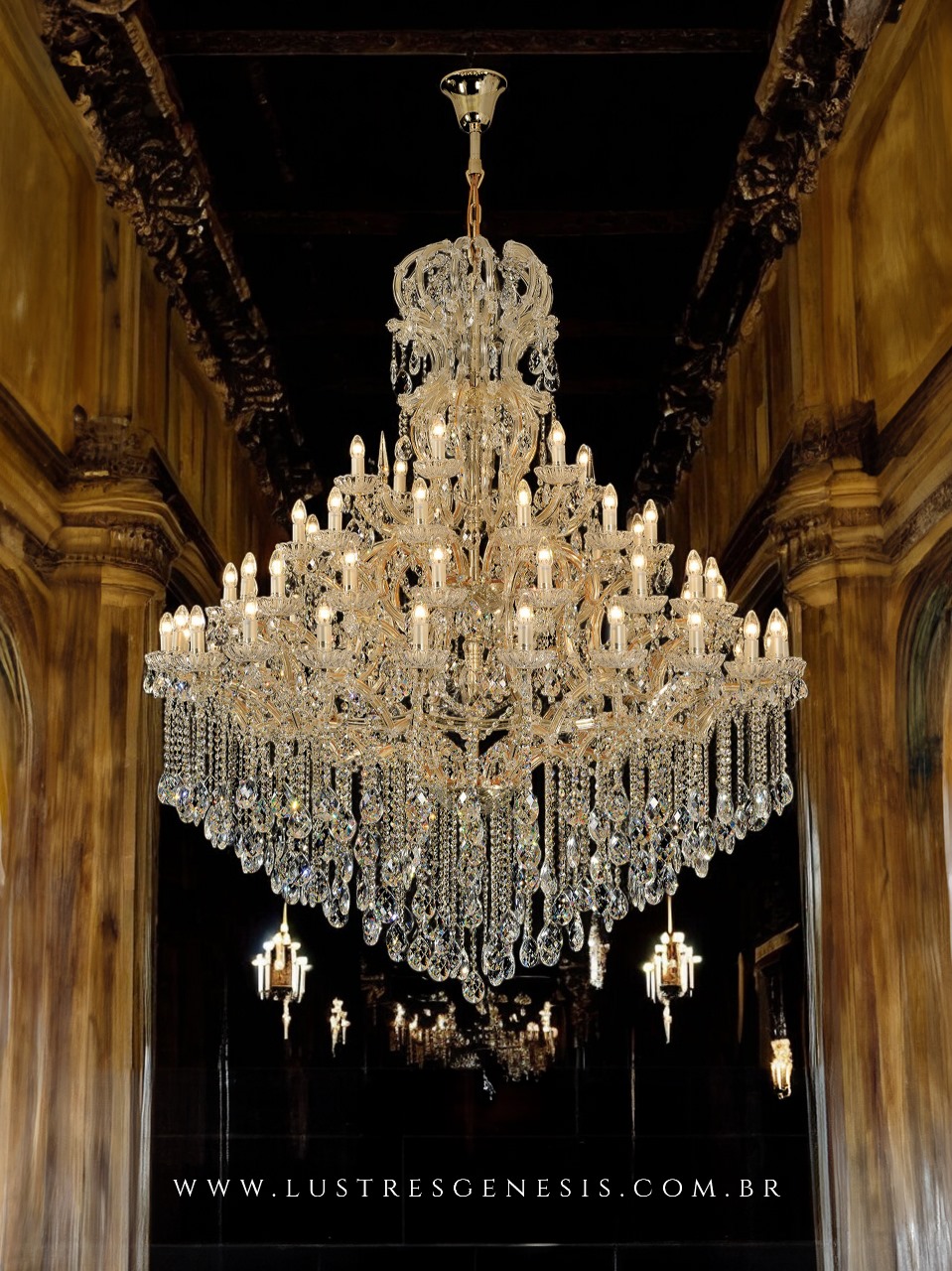 Lustre de Cristal Maria Thereza 66 Braços Dourado Luxo