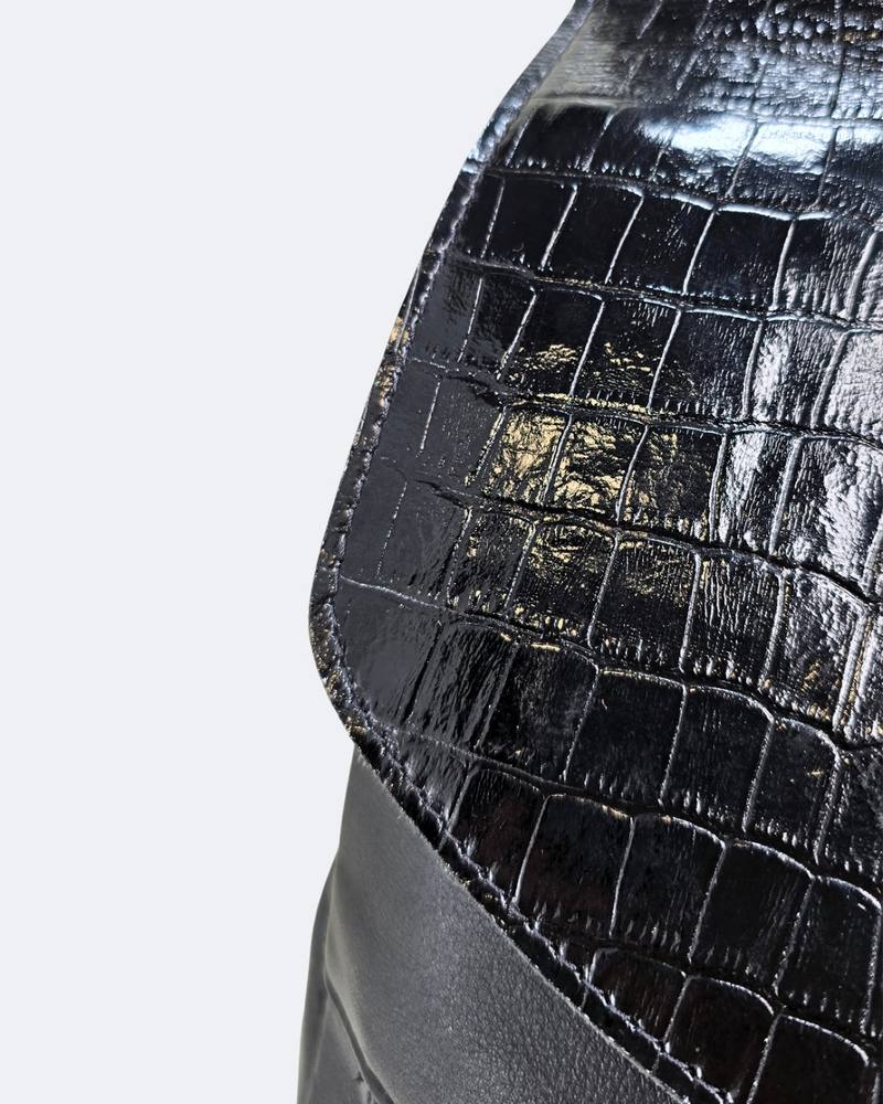 Cuero croco grabado negro Eva Black Juan de la Cruz