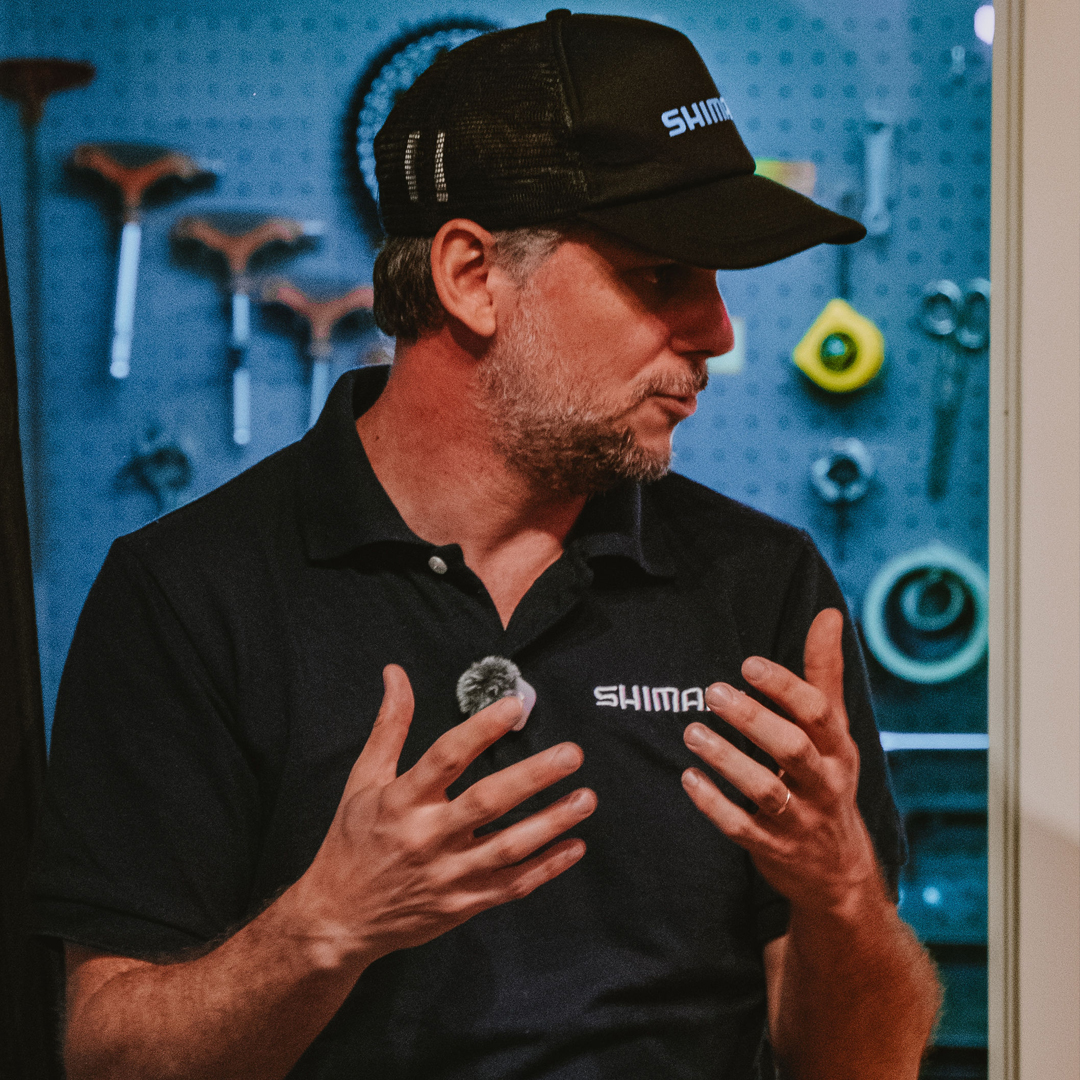 Mec&aacute;nicos de Shimano Argentina respondiendo dudas sobre transmisiones