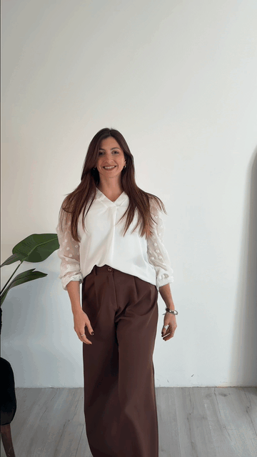 Blusa CLARA de twill con mangas con pompones en relieve 3D
