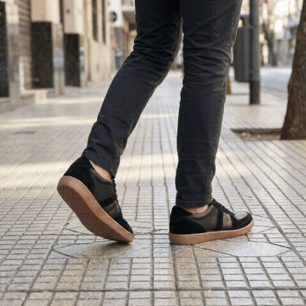 Zapatilla 2071 en movimiento