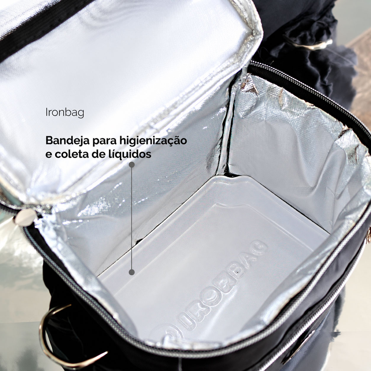Bandeja removível para higienização