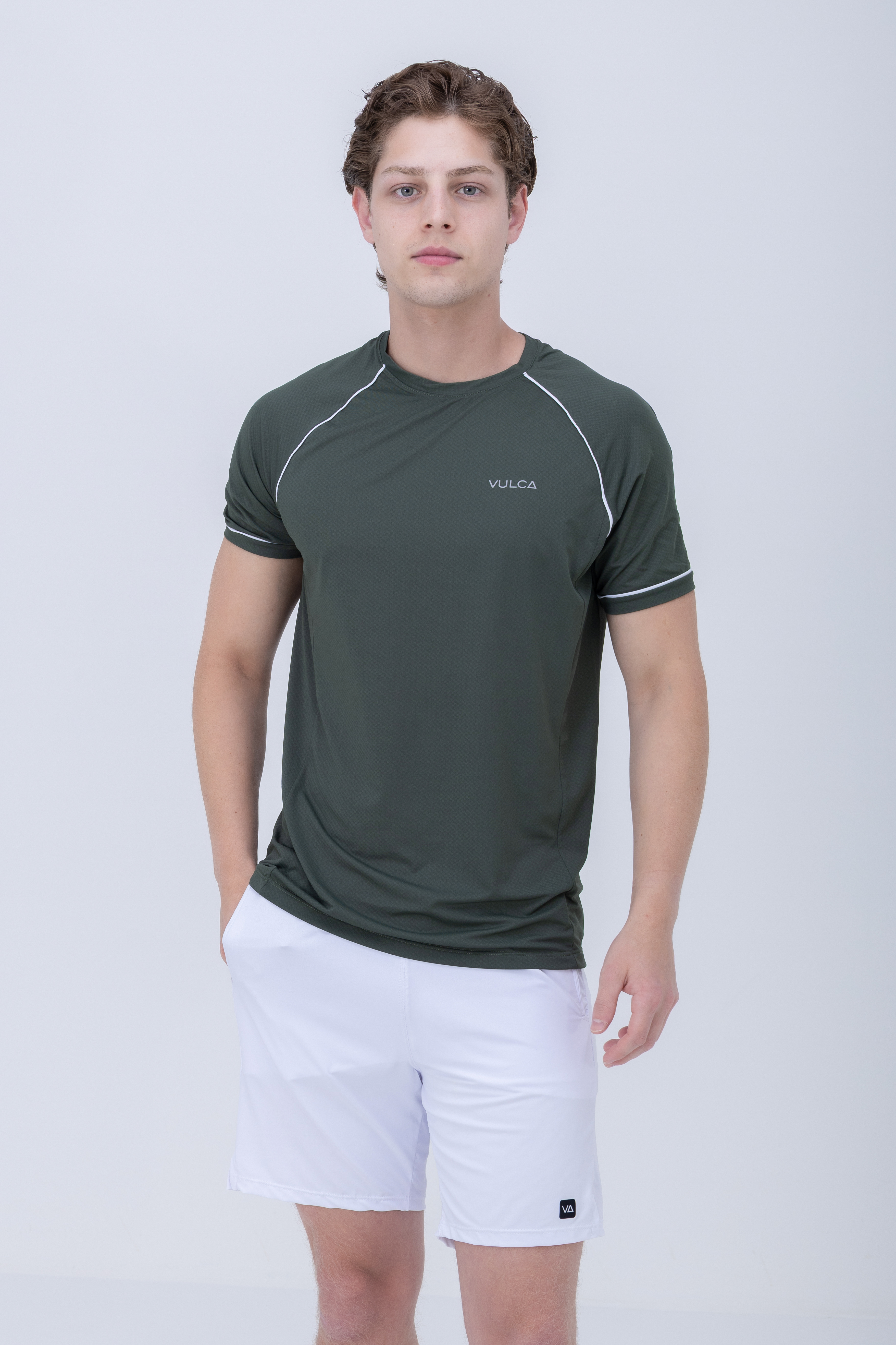 Camiseta Vulca Pulse em vista frontal durante o uso em quadra