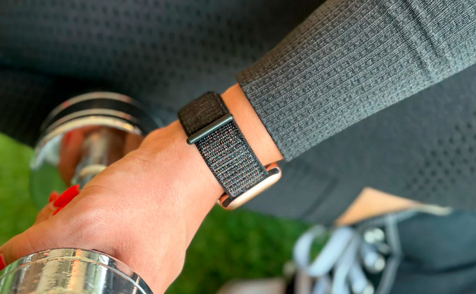 Pulseira Nylon Loop em uso esportivo